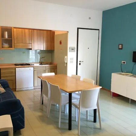 La Piramide Da Colla Apartment